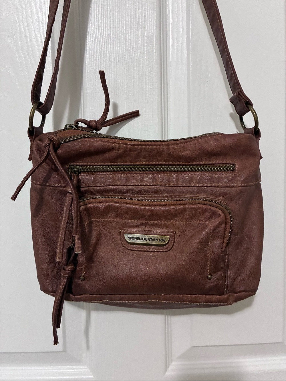 Stone Mountain USA Brown Faux Leather Shoulder Bag Crossbody Purse Hobo Boho